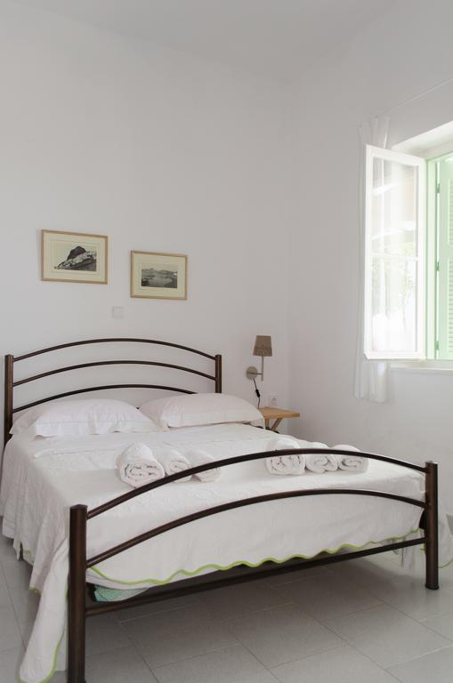 Apartamento Georgias House Skyros Habitación foto